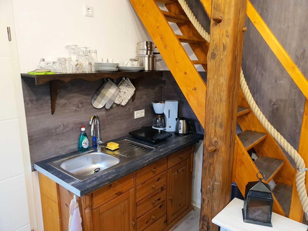 Appartement Ferienhaus Rhoener Auszeit à Kaltenwestheim Extérieur photo